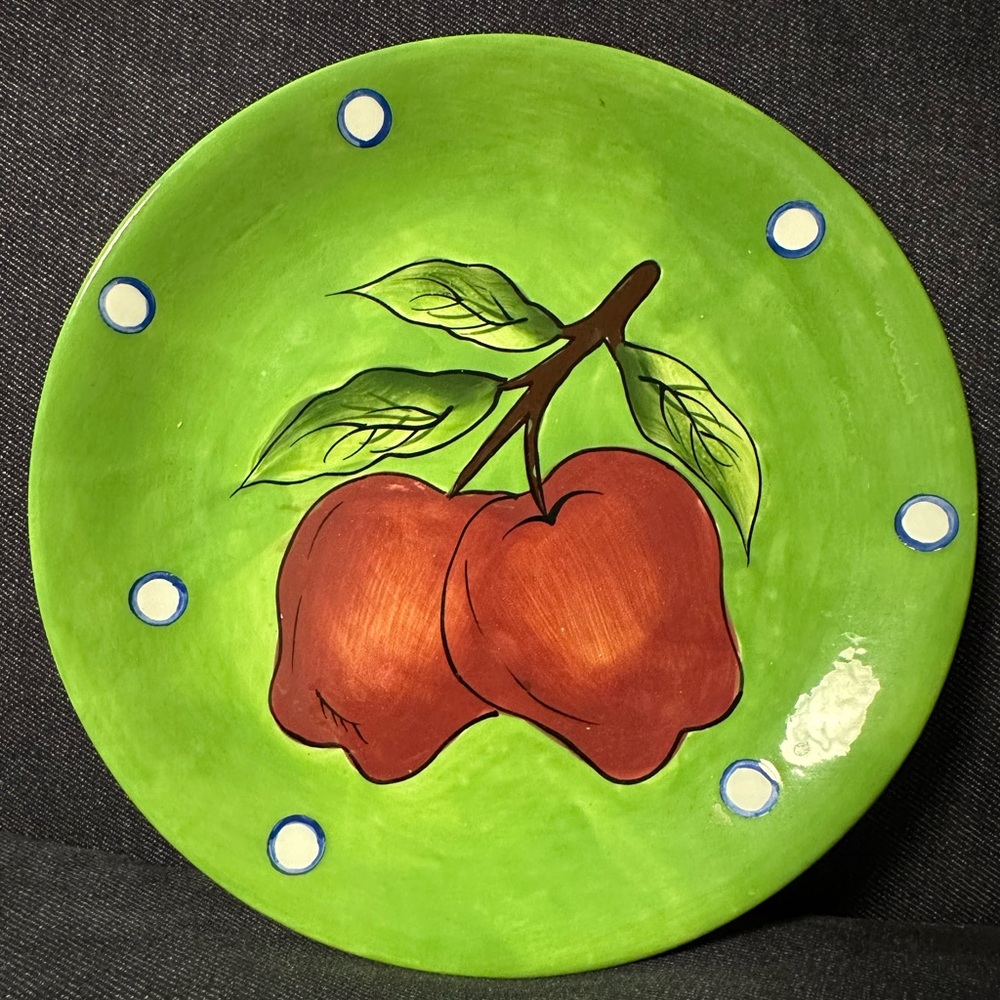 Fruit Du Jour plate with Apple